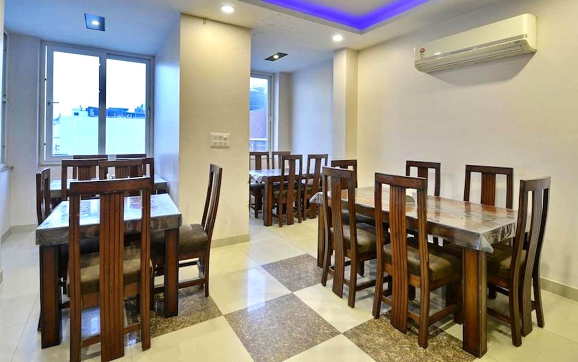 Hotel Emporio View - New Delhi Railway Station - Paharganj Nova Deli Exterior foto